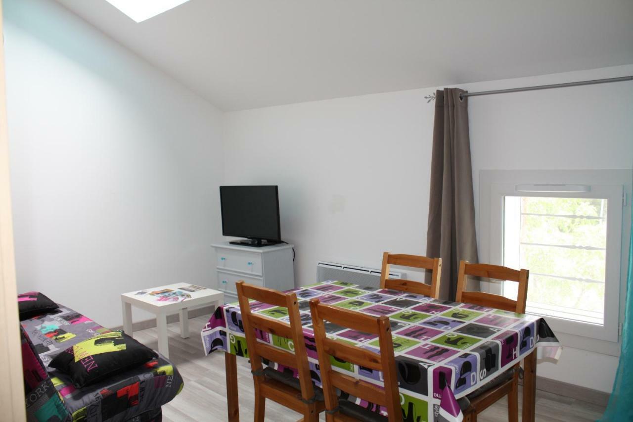 L'oiseau Bleu Apartment *